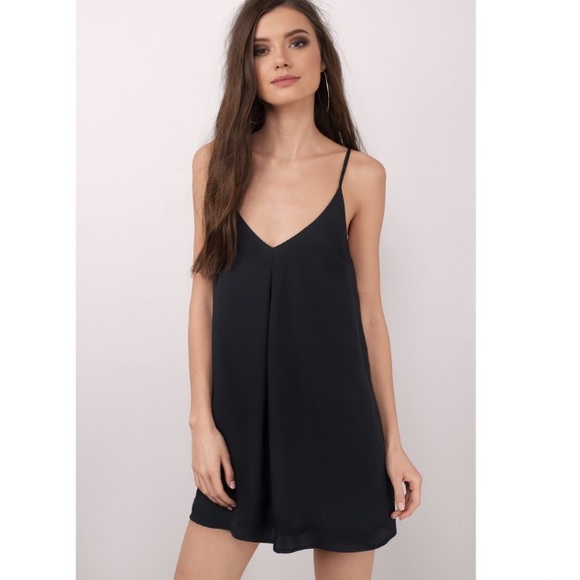 TOBI BLACK FEELING CAMI SHIFT DRESS - Picture 2 of 8